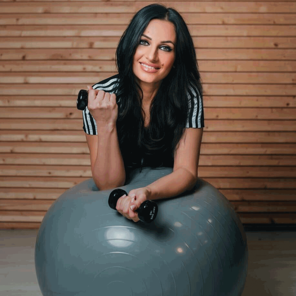Kinetoterapeut Anca Nicorici I Kinetoterapie pediatrica I Antrenor gimnastica prenatala si postnatala I BODYUPGRADE 60 days challenge